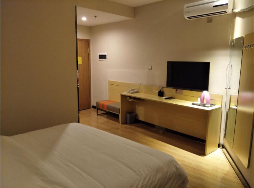 Select Room photo 1