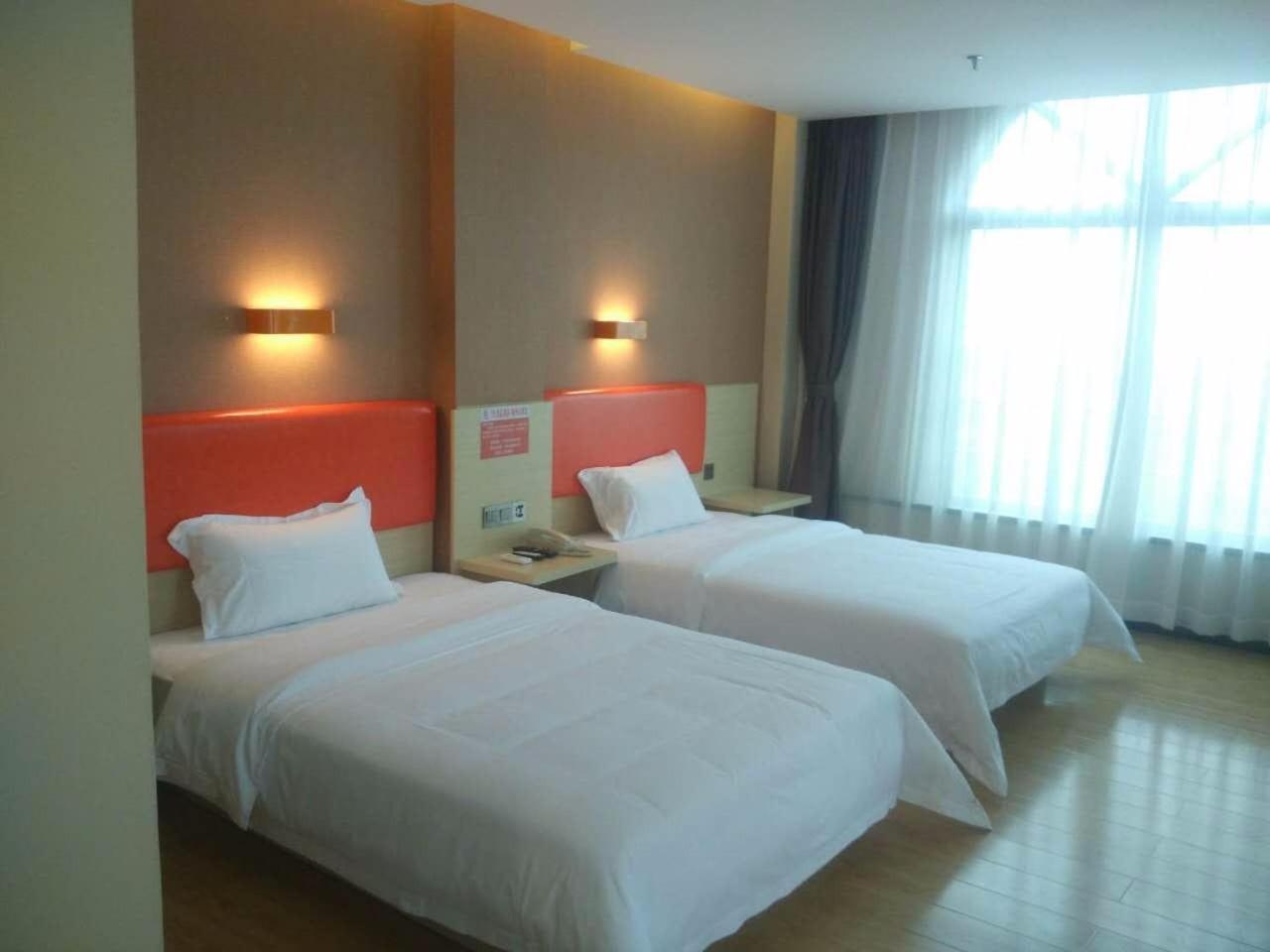 Superior Twin Room photo 2