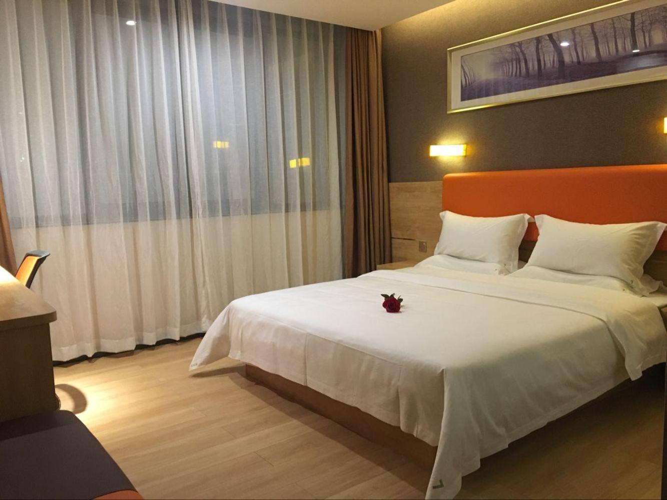 Select Room photo 3