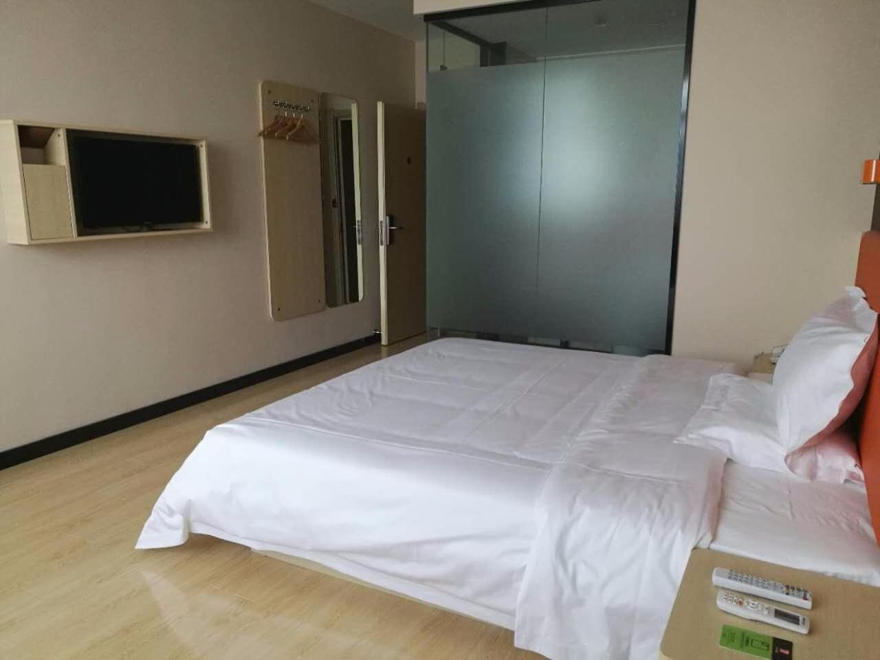 Superior Queen Room - Photo 1