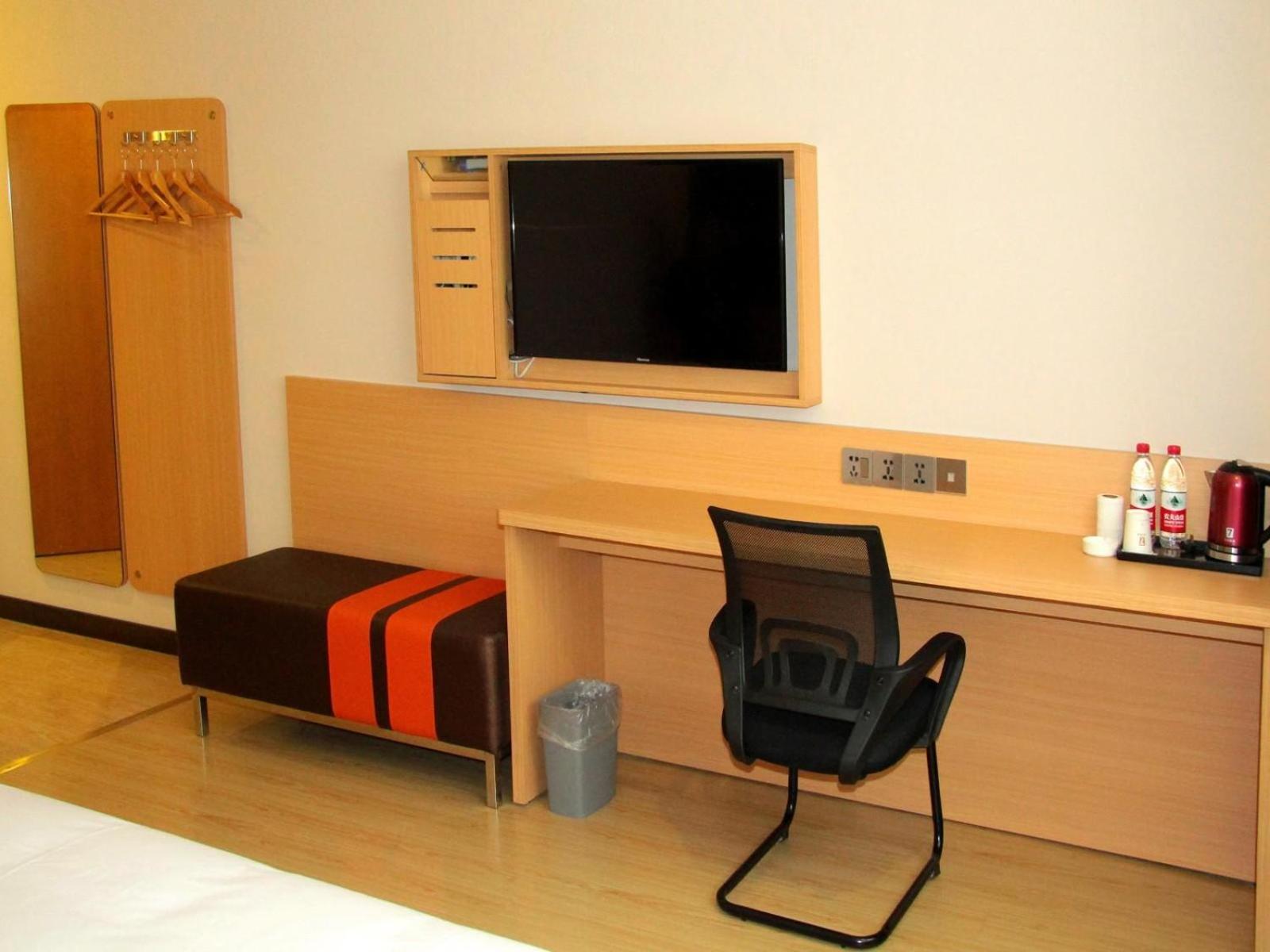Premium Queen Room