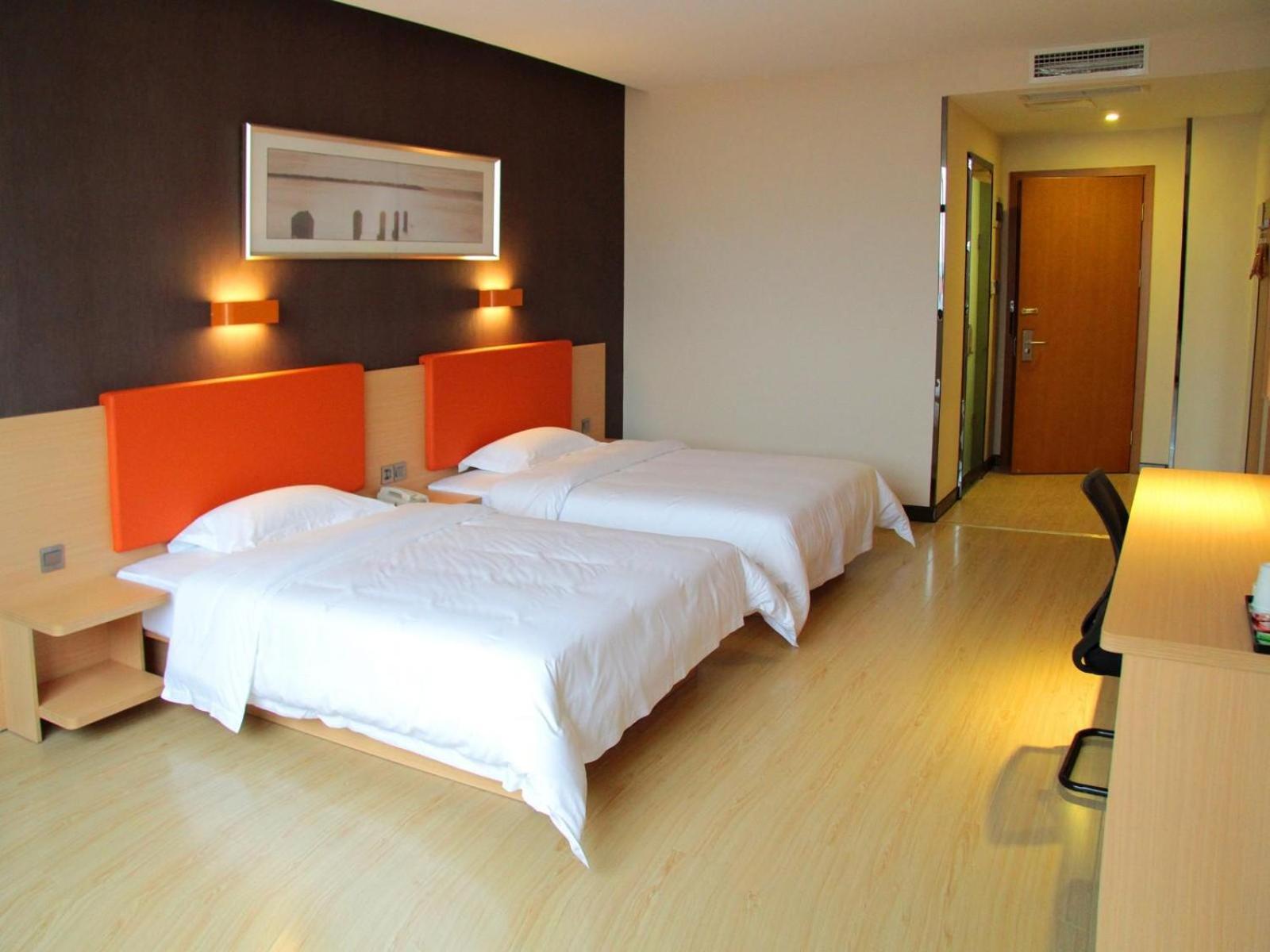 Premium Deluxe Twin Room