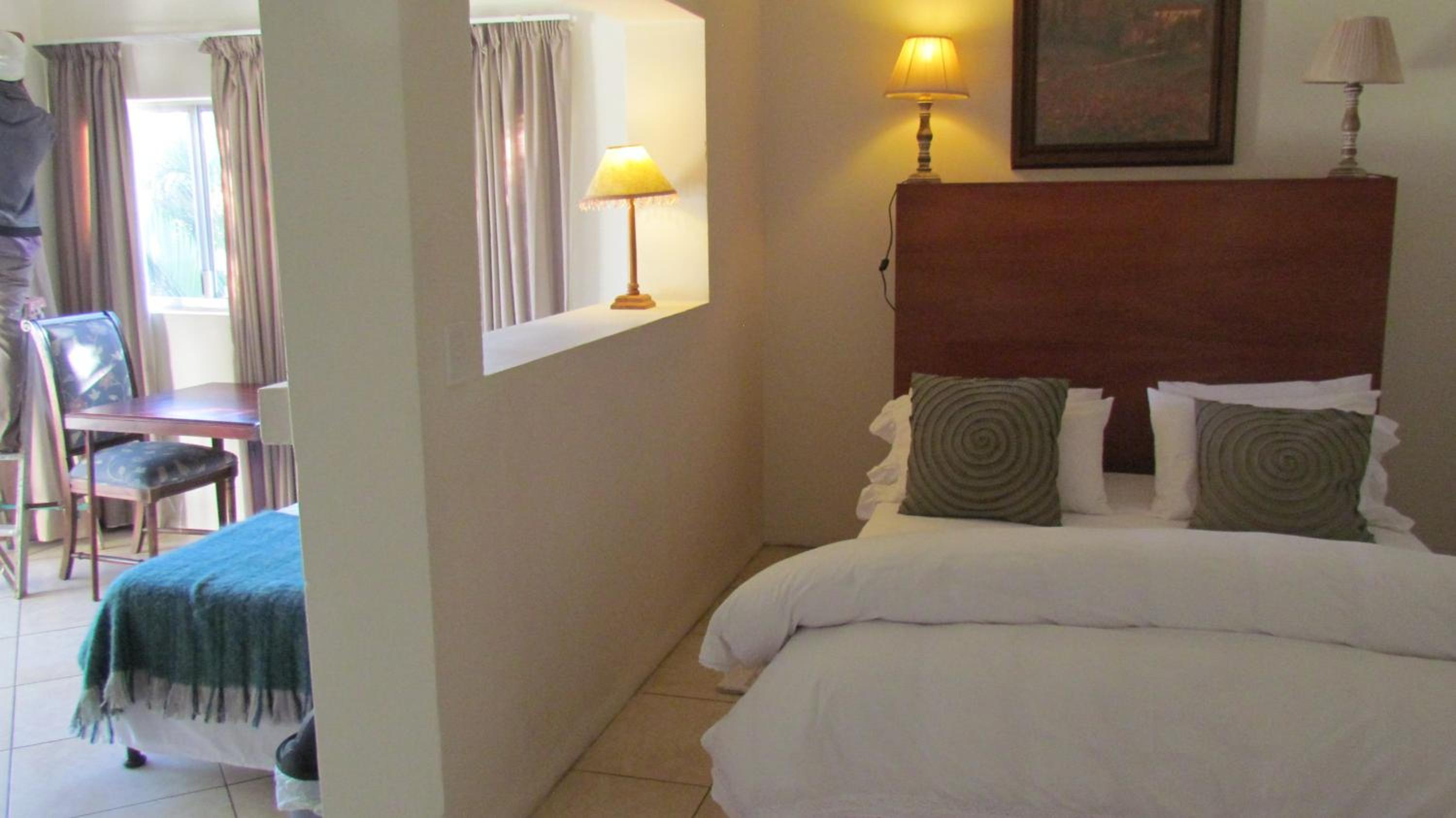 Standard Triple Room - Photo 4