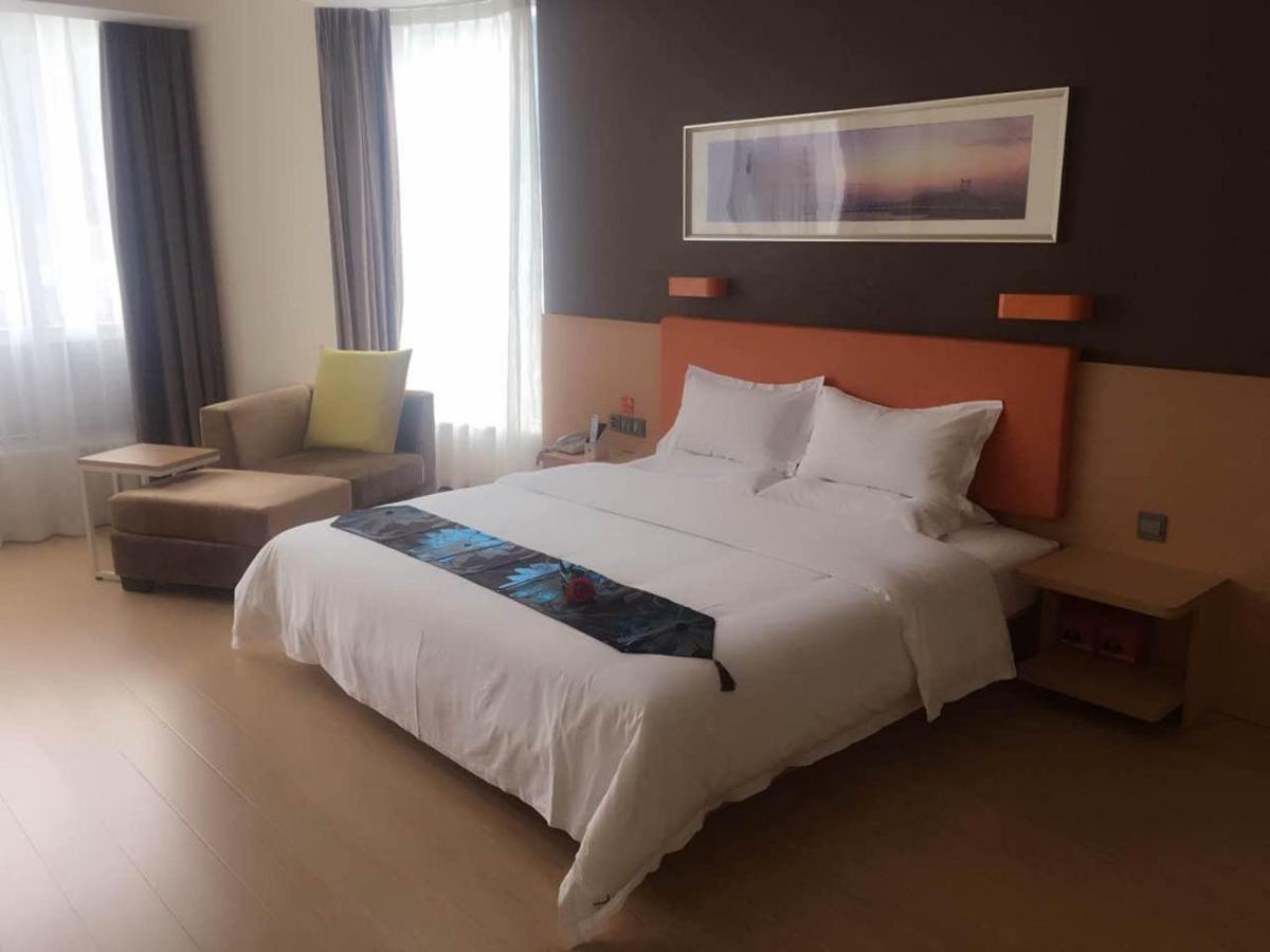 Superior Queen Room photo 1