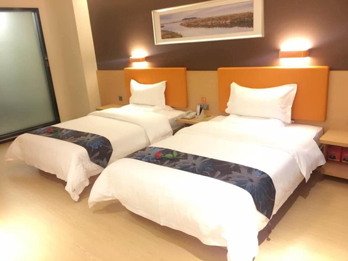 Superior Twin Room photo 2