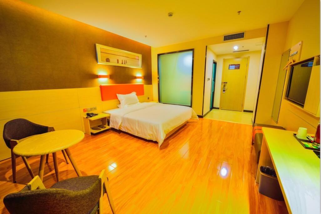 Superior Queen Room photo 1
