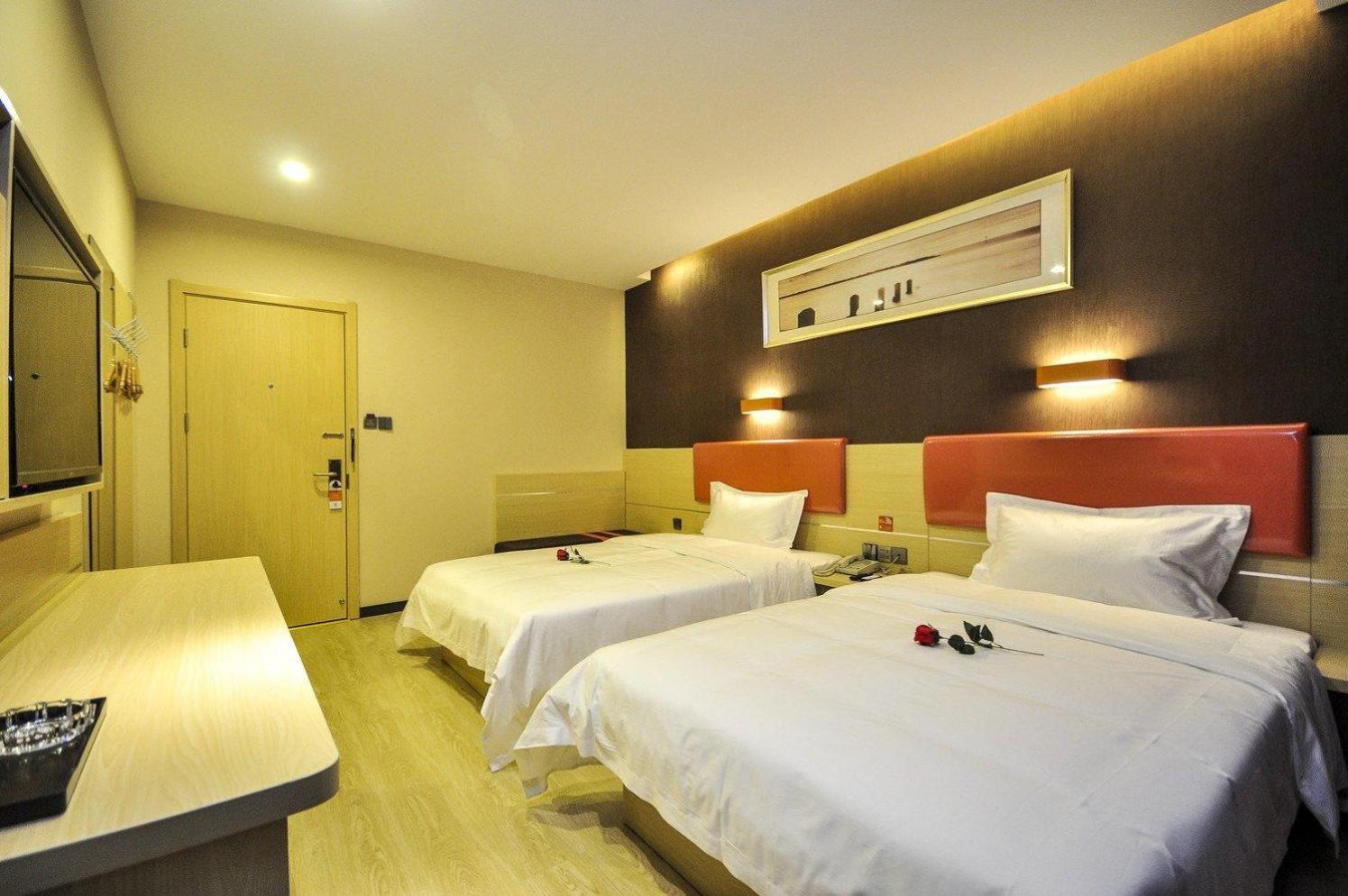 Cozy Twin Room with Breakfast photo 1