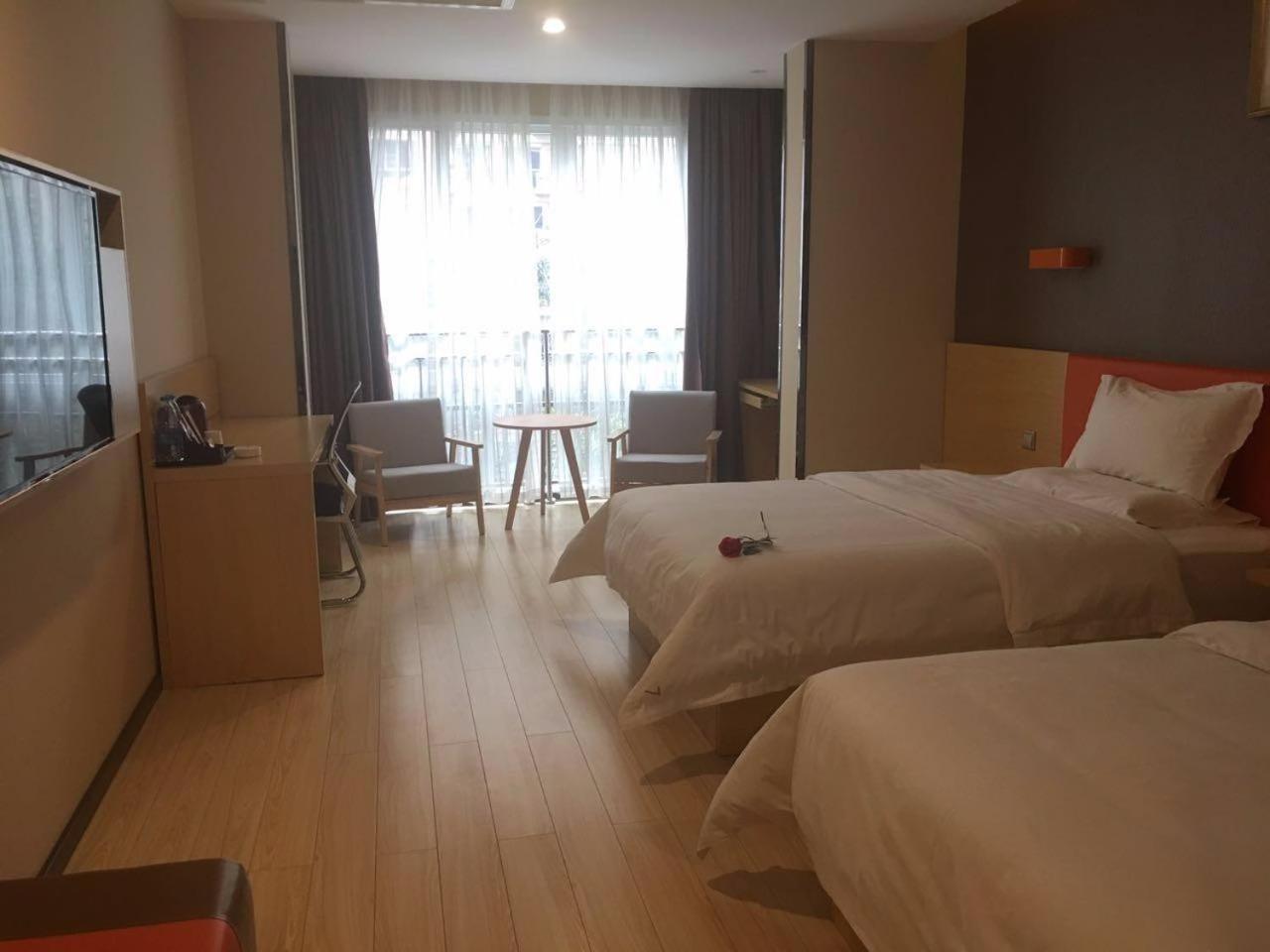 Deluxe Twin Room photo 1