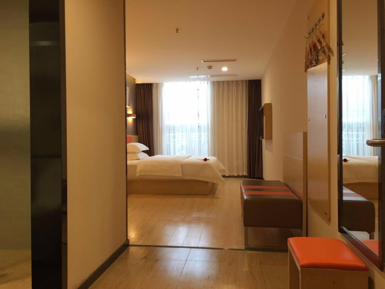 Superior Queen Room photo 1