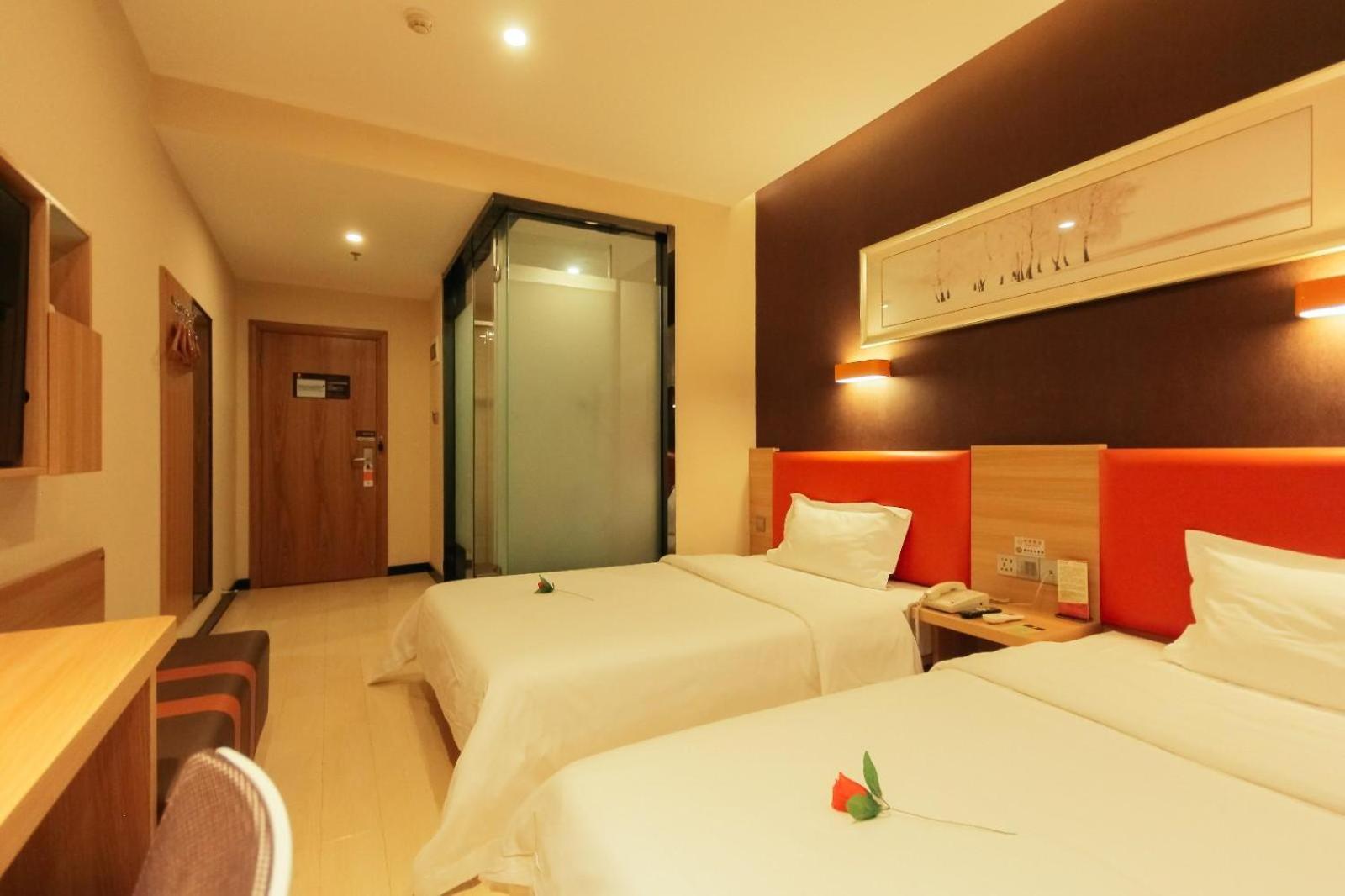 Premium Deluxe Twin Room photo 2