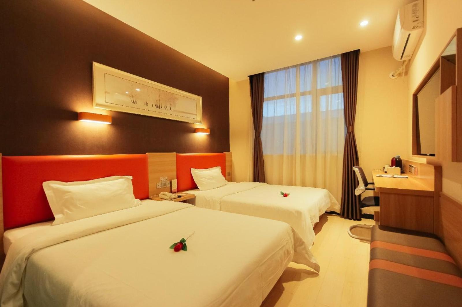 Premium Deluxe Twin Room photo 3