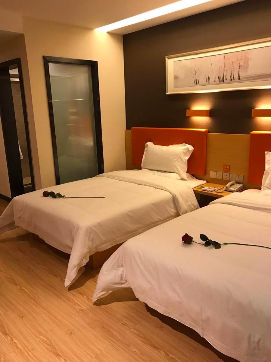 Superior Twin Room photo 2