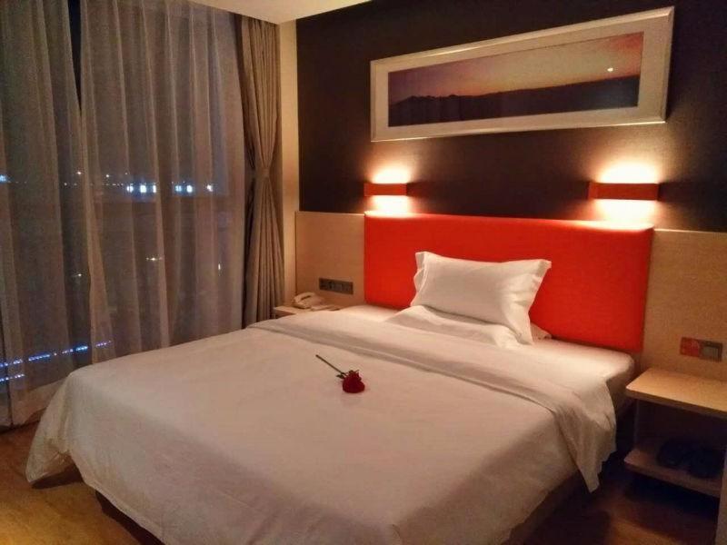 Select Room