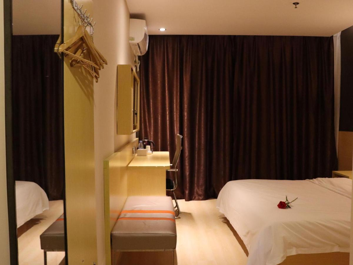 Superior Queen Room photo 1