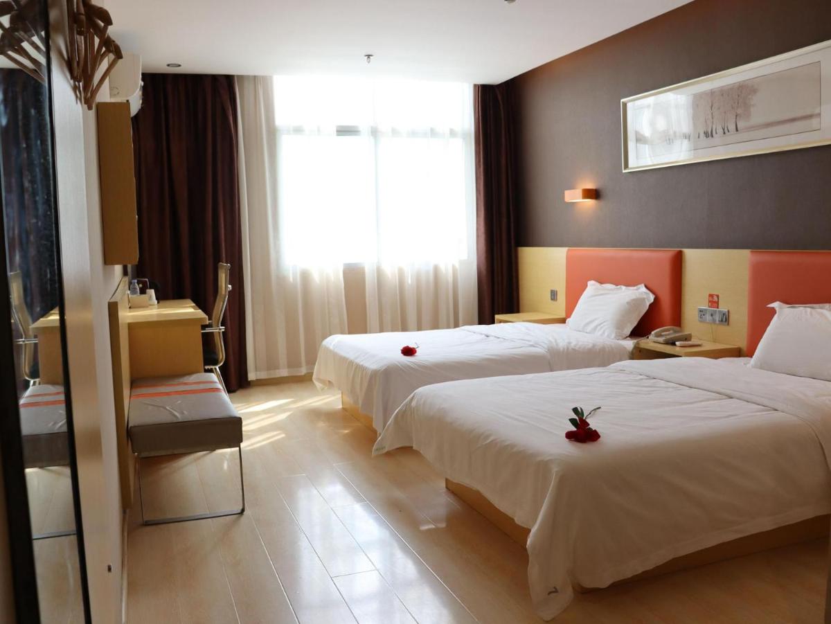 Premium Deluxe Twin Room photo 2