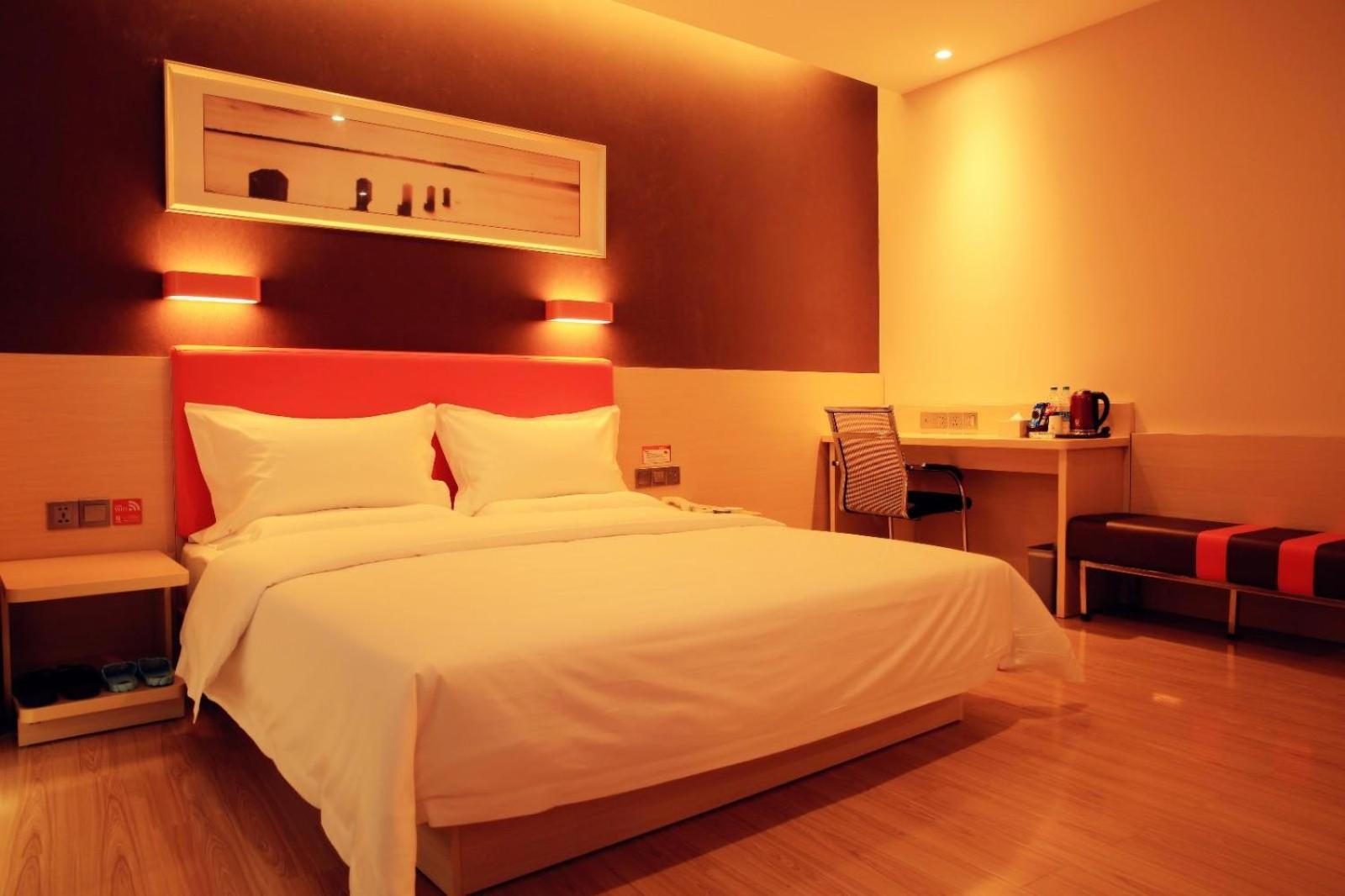 Premium Queen Room photo 1