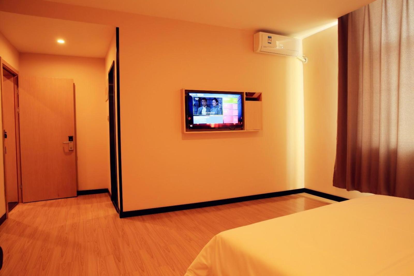 Superior Queen Room photo 1