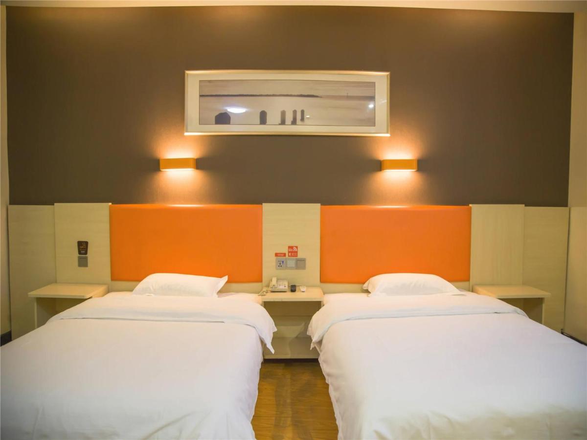 Premium Deluxe Twin Room