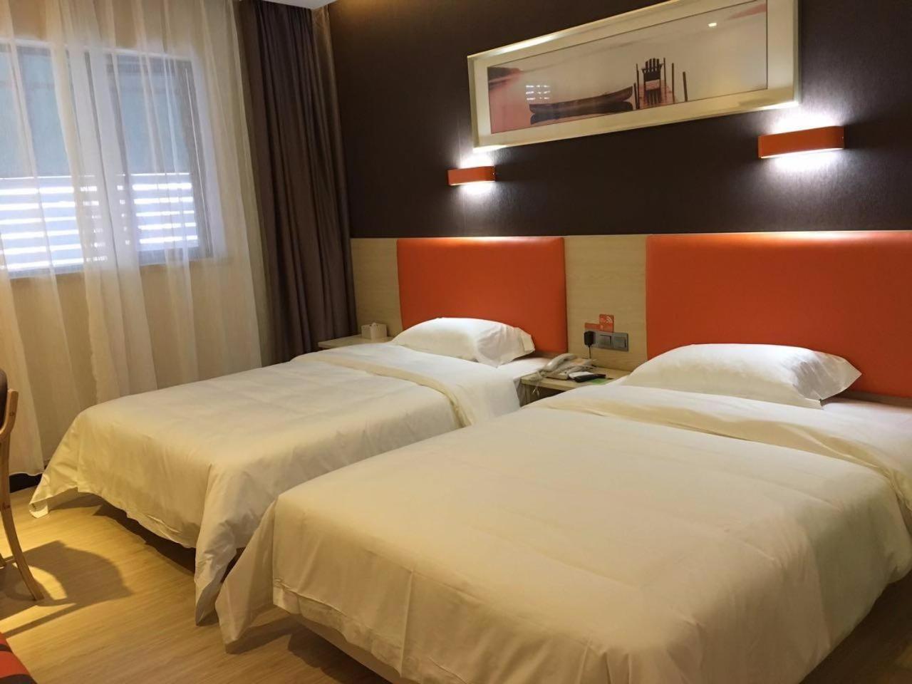 Premium Deluxe Twin Room
