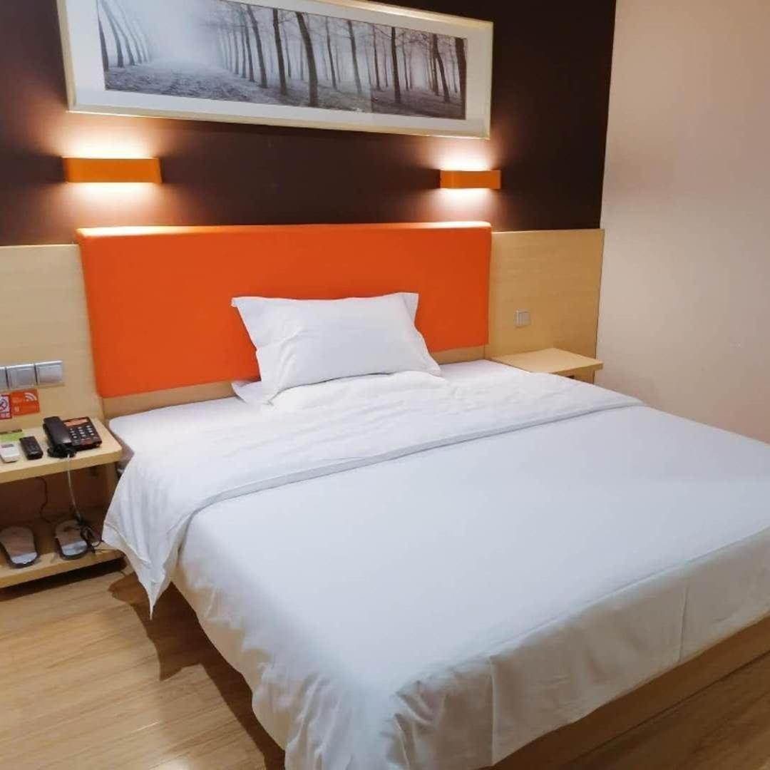Select Room photo 1