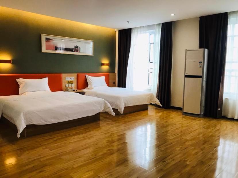 Twin/Double Room photo 1