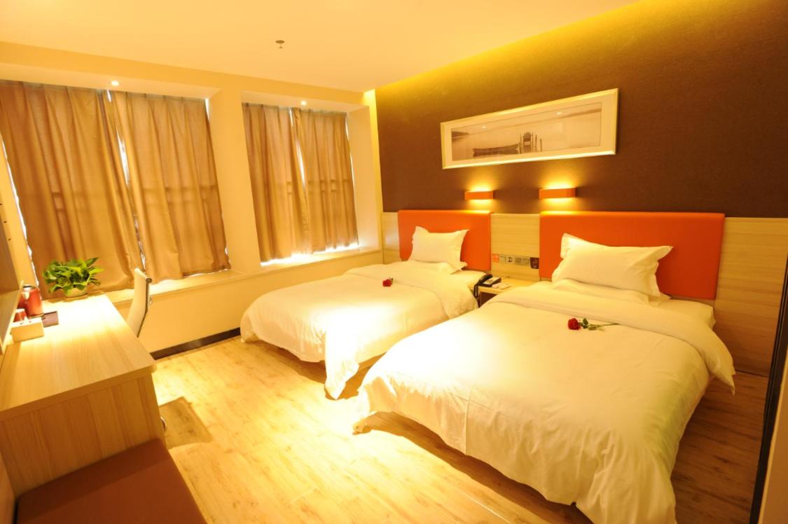 Premium Deluxe Twin Room photo 3