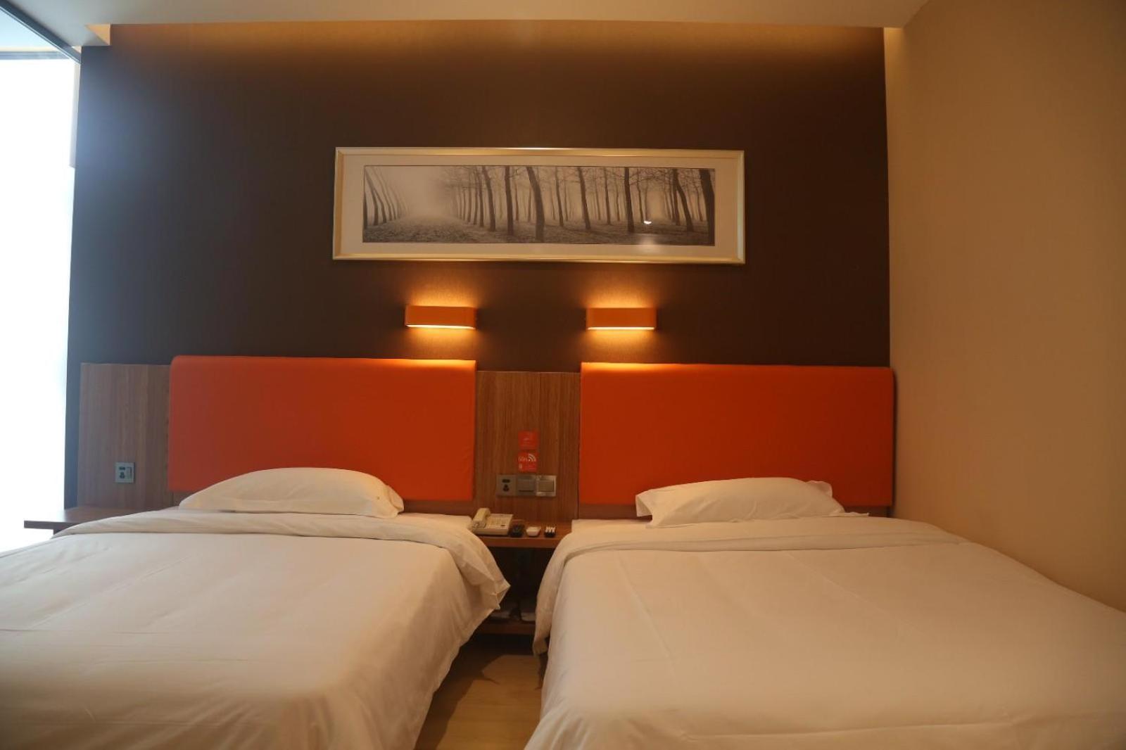 Twin Room - Photo 1