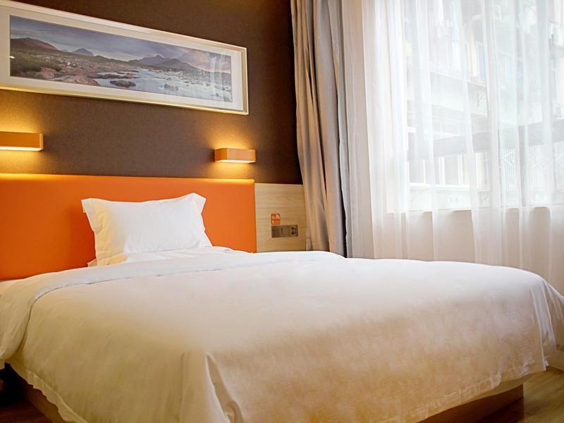 King Guest Room photo 2