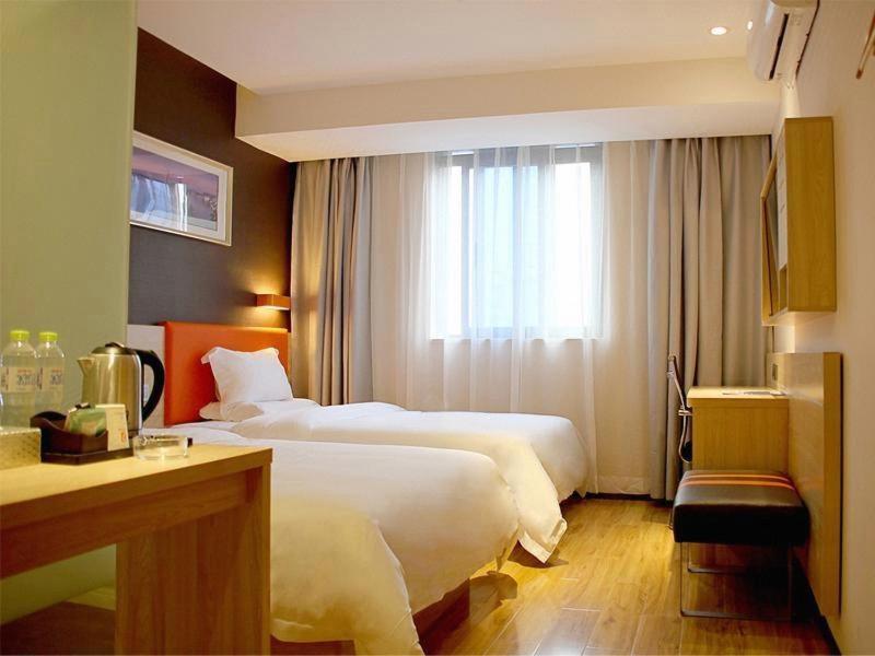 Superior Twin Room photo 2