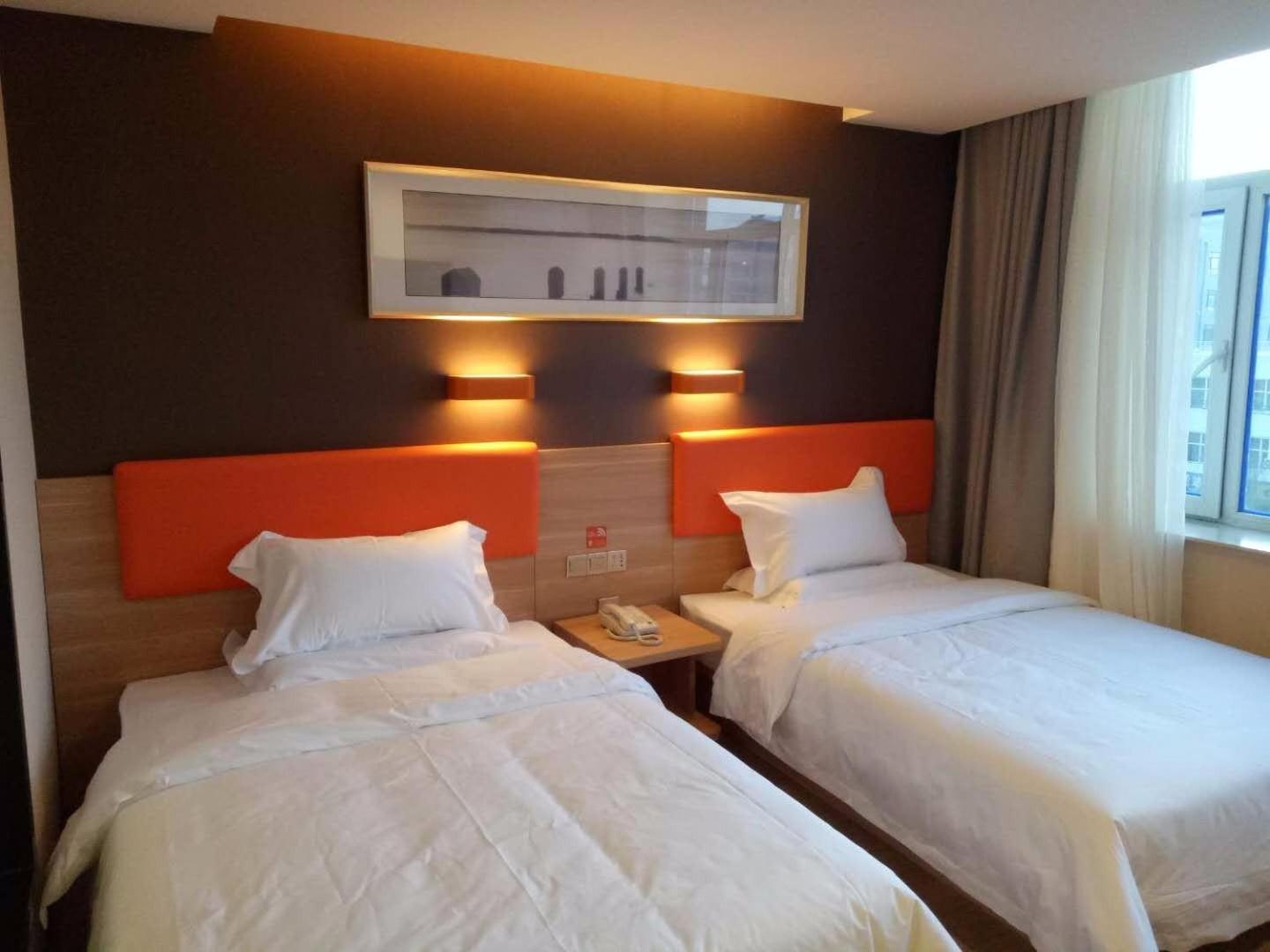 Twin Room - Photo 1