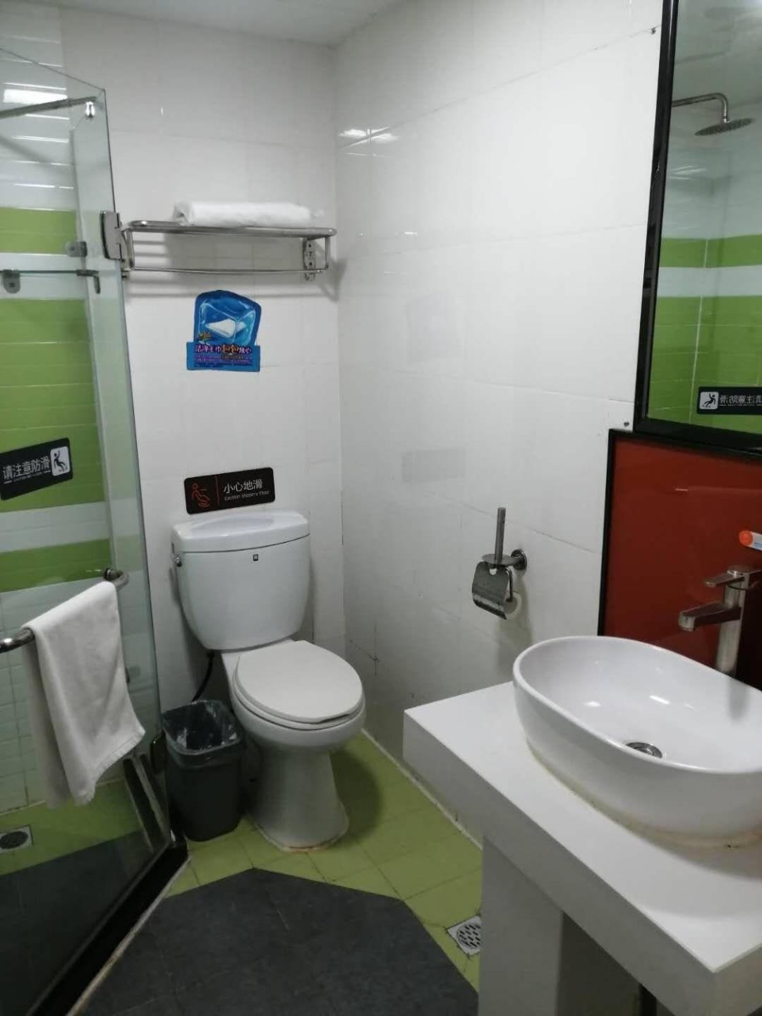 Double Room - Photo 4