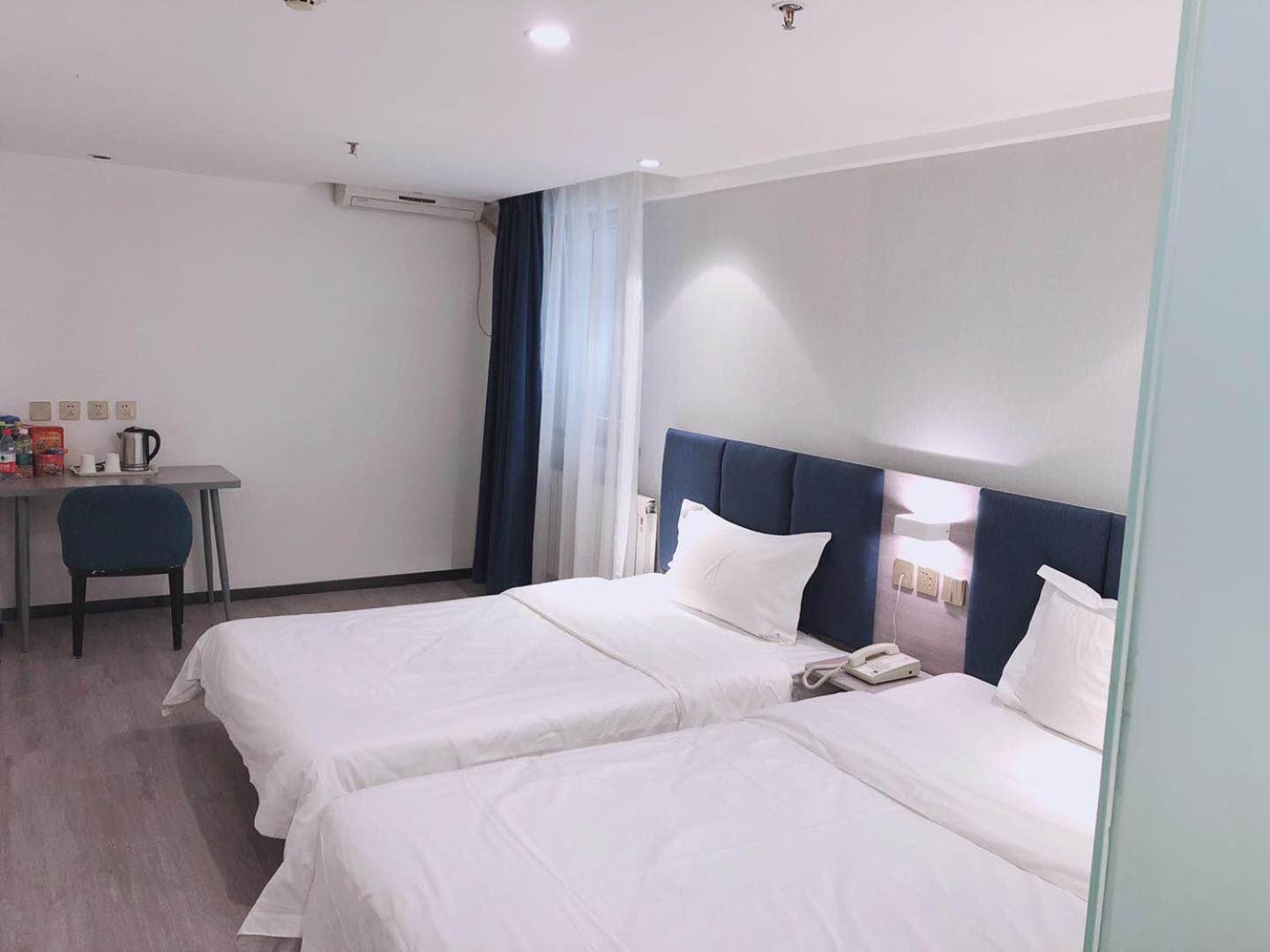 Premium Twin Room