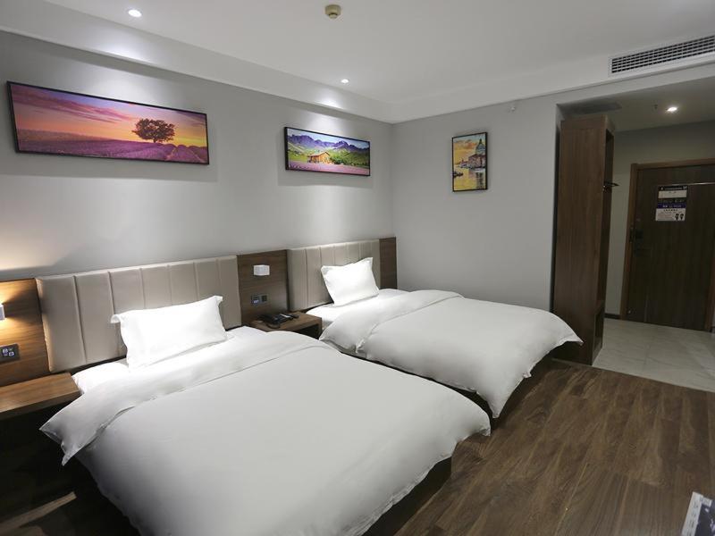 Superior Twin Room - Photo 1