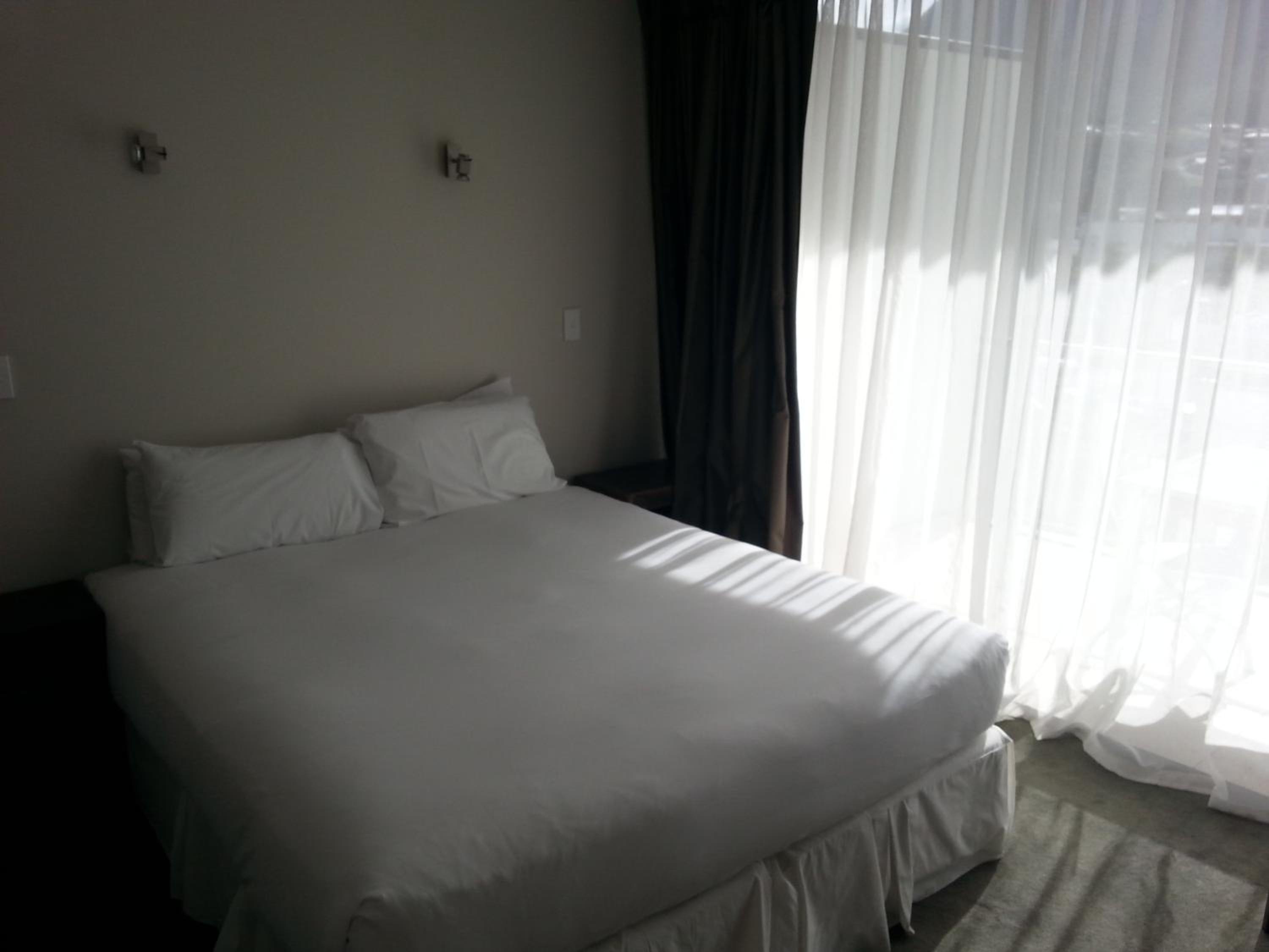 Too Suite - Photo 2