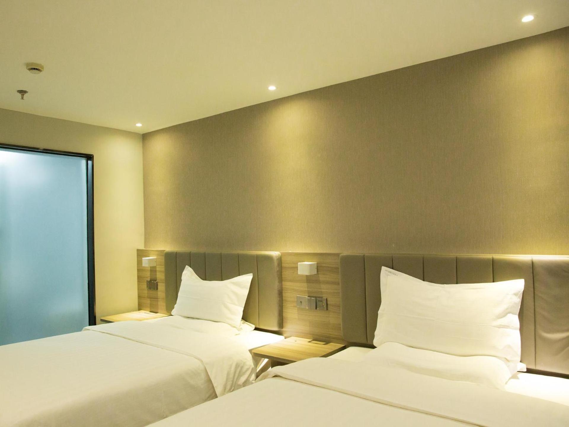 Superior Twin Room photo 1