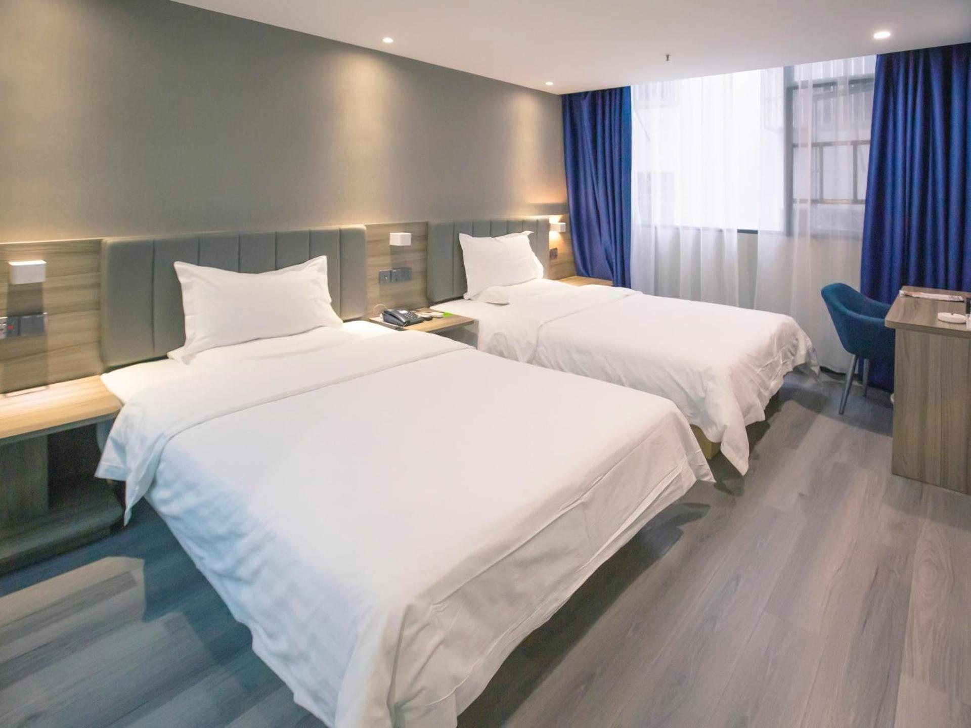 Superior Twin Room photo 3