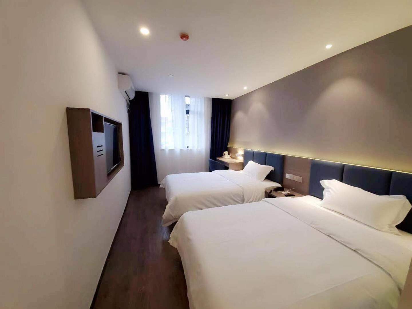 Superior Twin Room photo 3