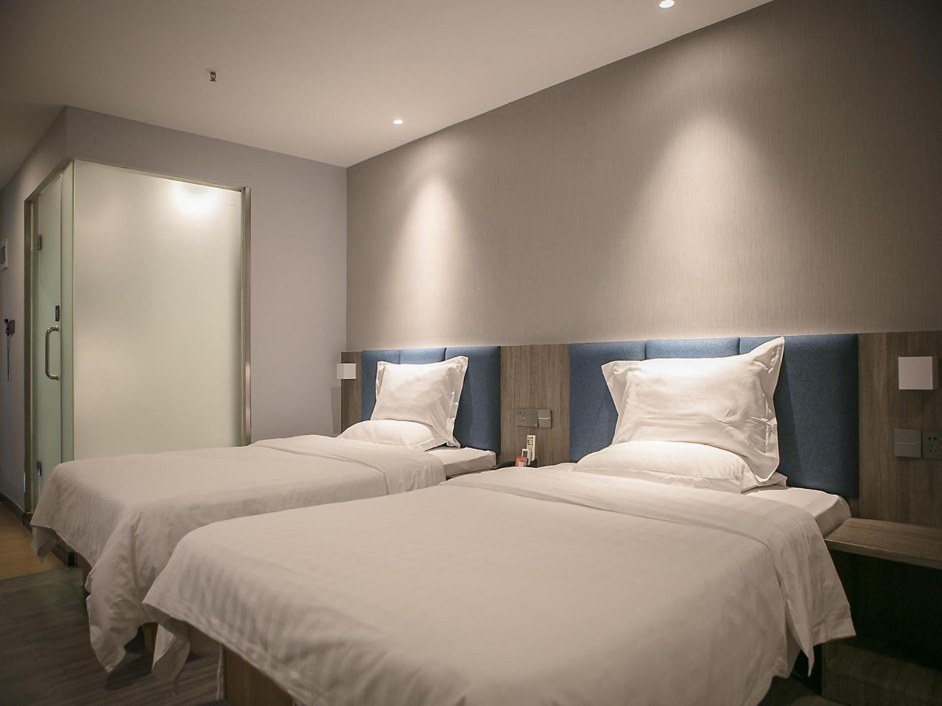 Premium Deluxe Twin Room