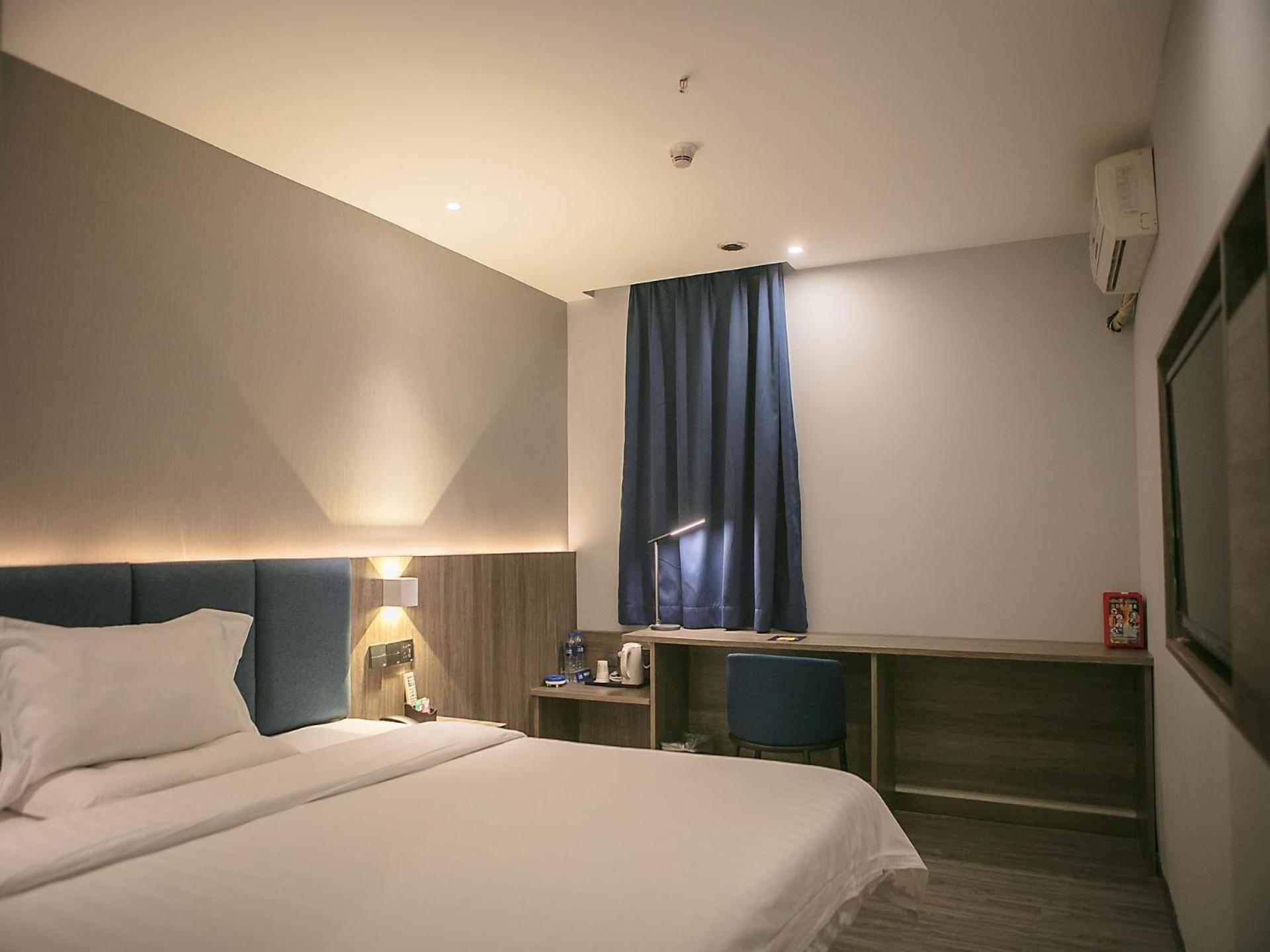Superior Queen Room