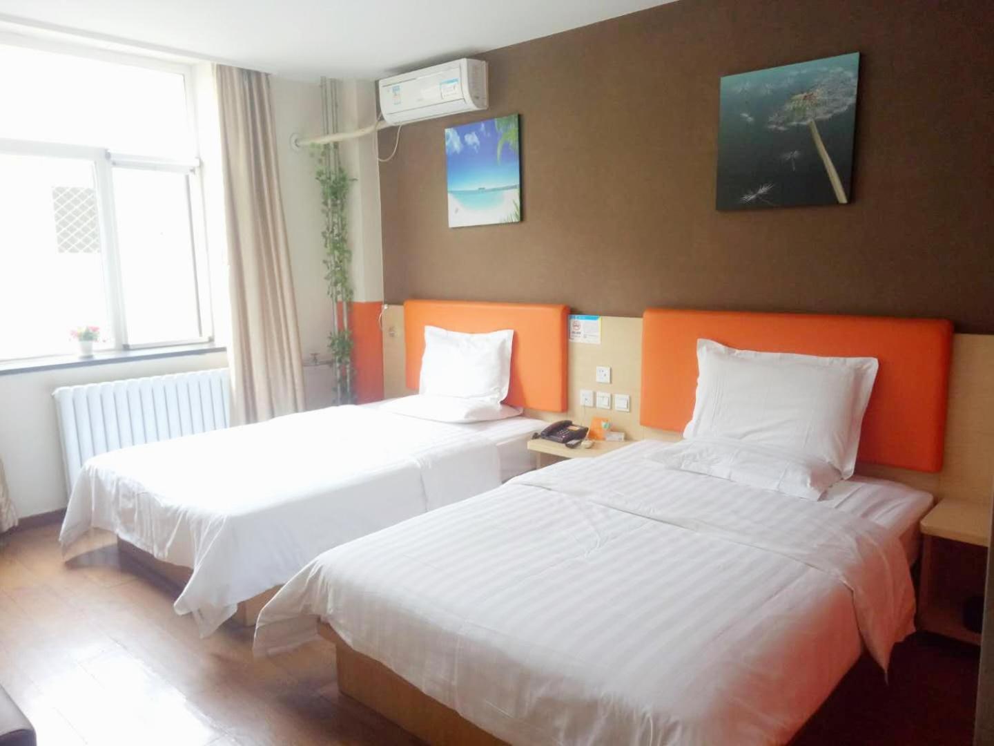 Select Twin Room - Photo 1