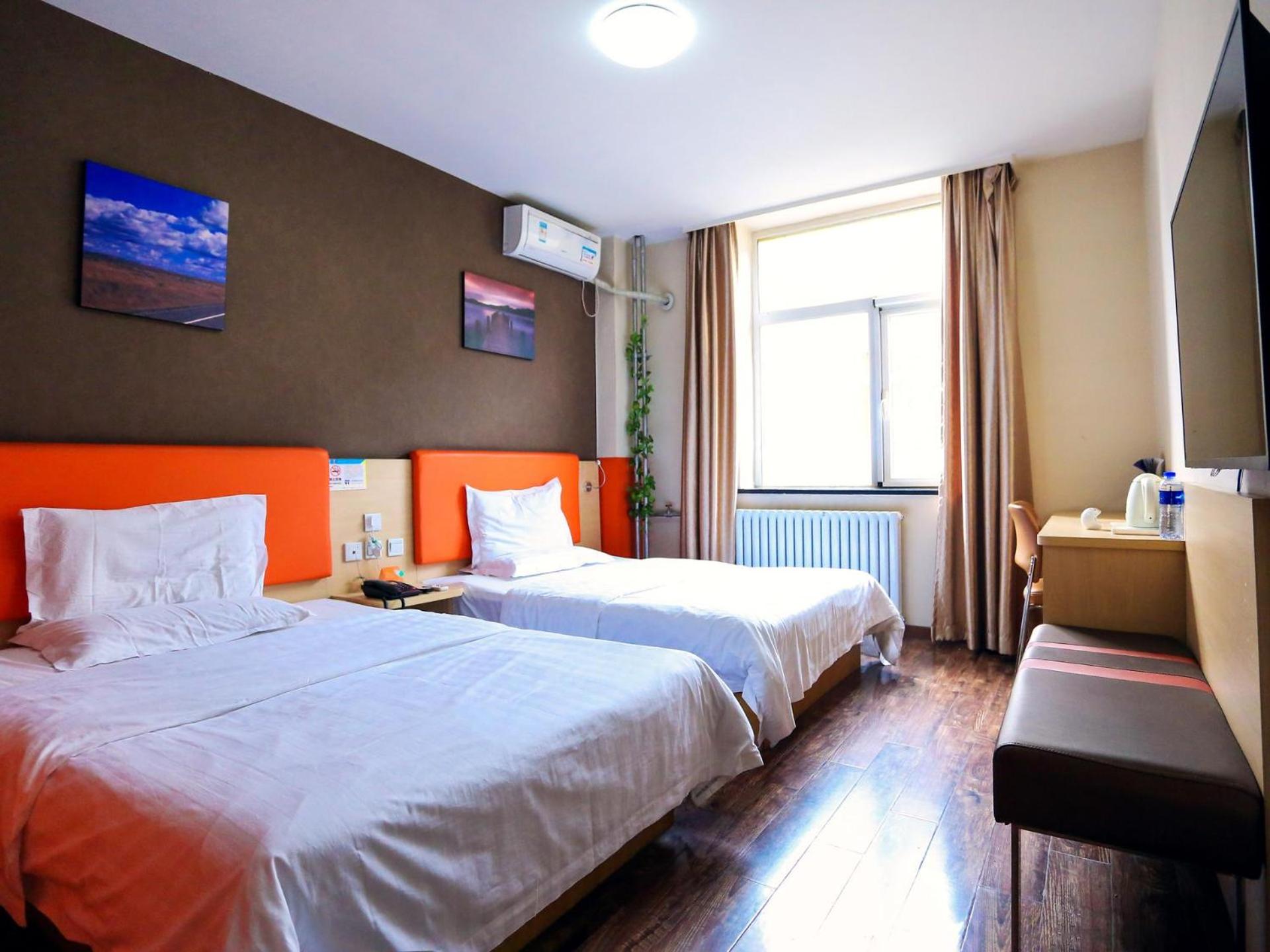 Select Twin Room - Photo 3