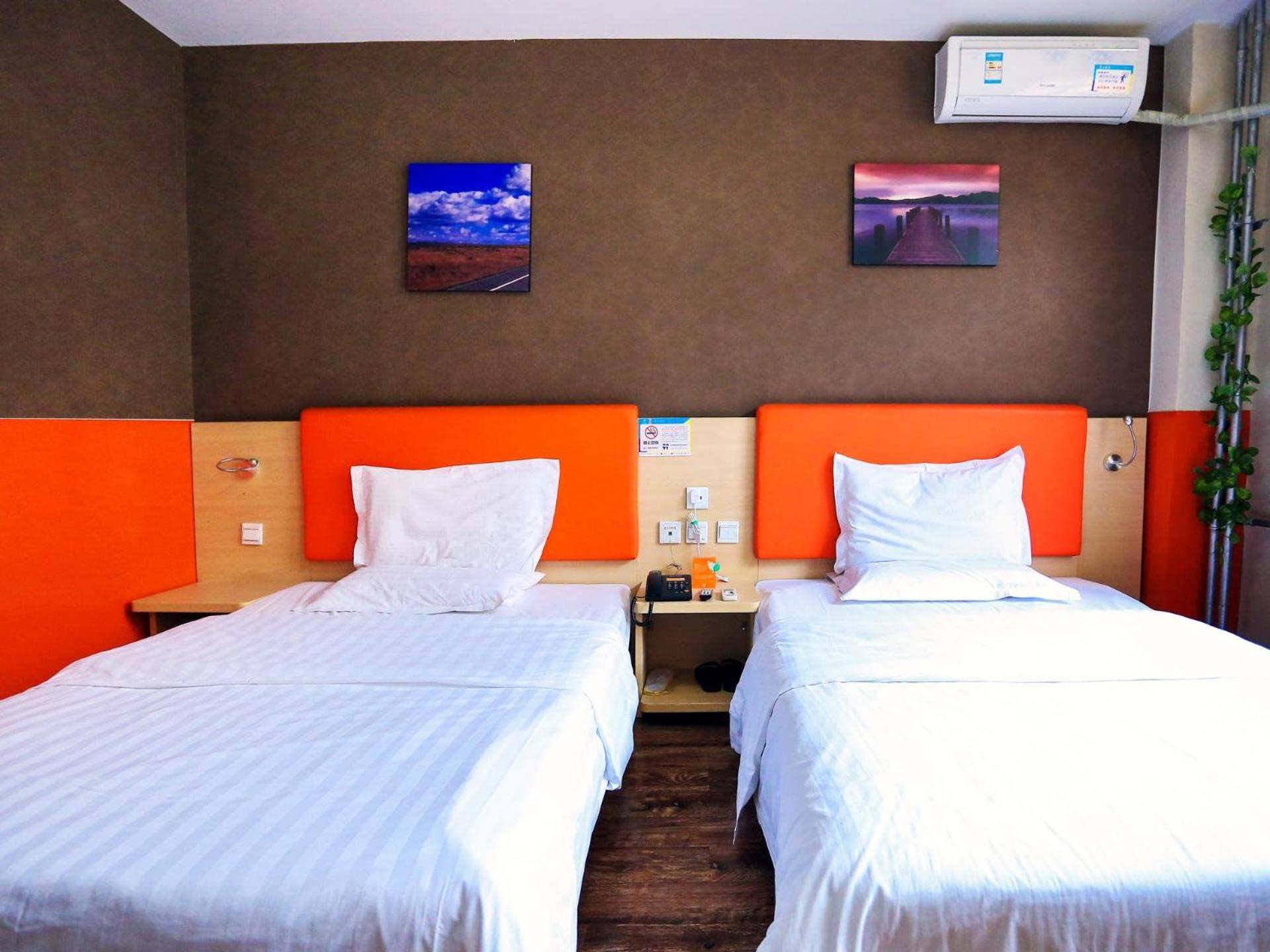 Select Twin Room - Photo 4