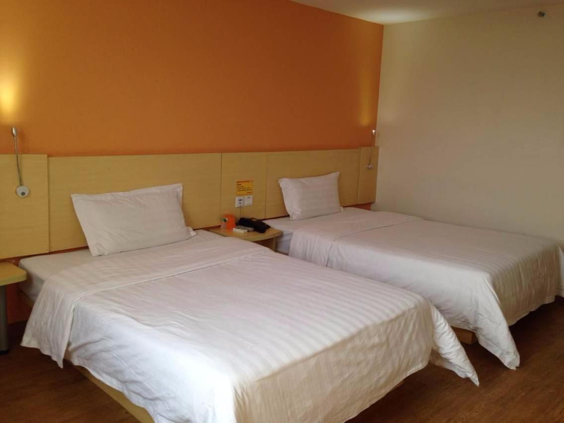 Business Twin Room