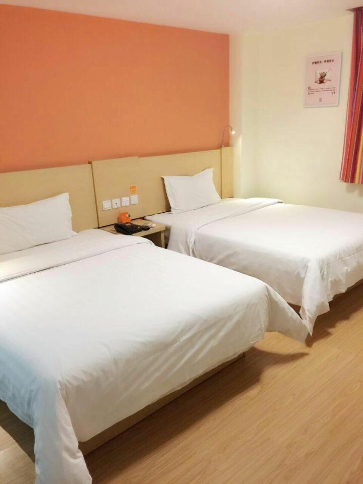 Business Twin Room photo 1