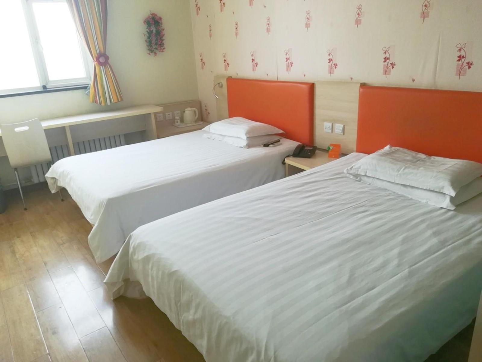 Business Twin Room - Photo 2