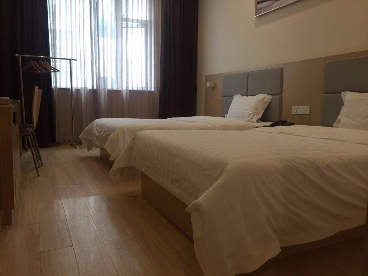 Business Twin Room photo 1