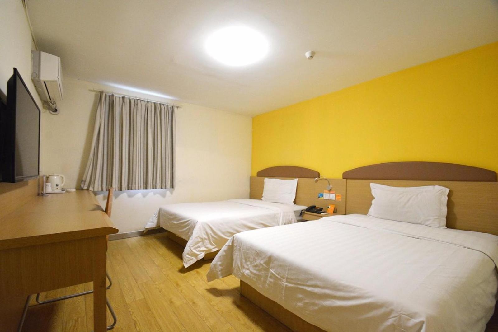 Business Twin Room photo 1