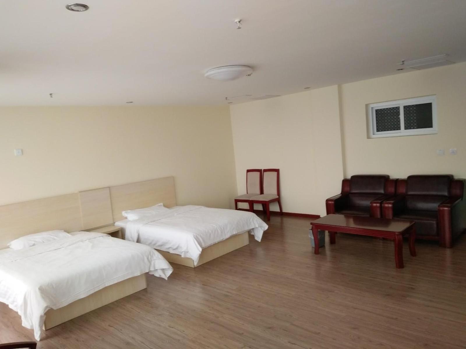 Business Suite photo 3