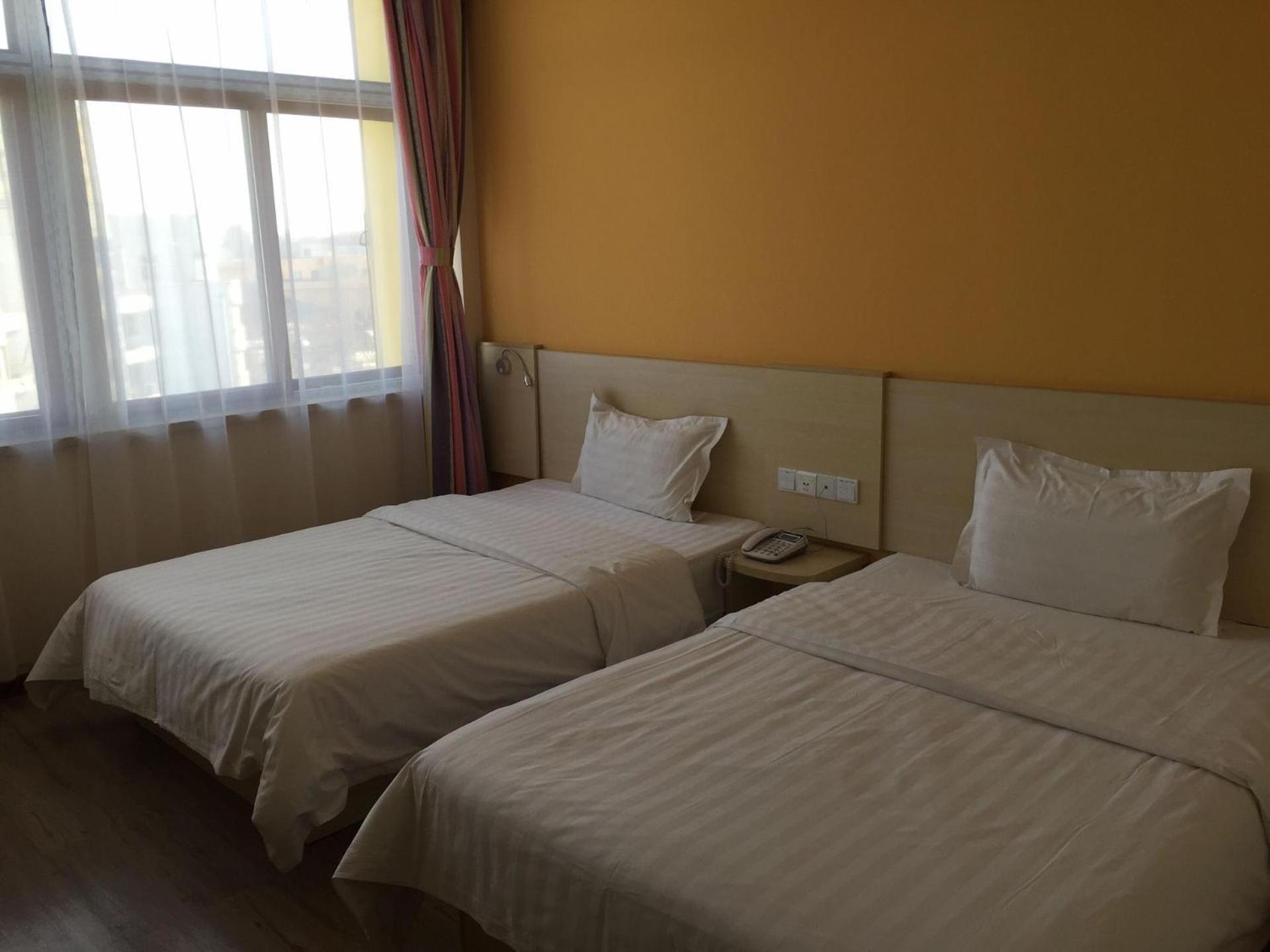 Business Twin Room photo 1