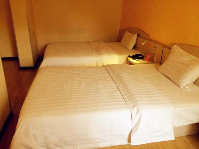 Business Twin Room